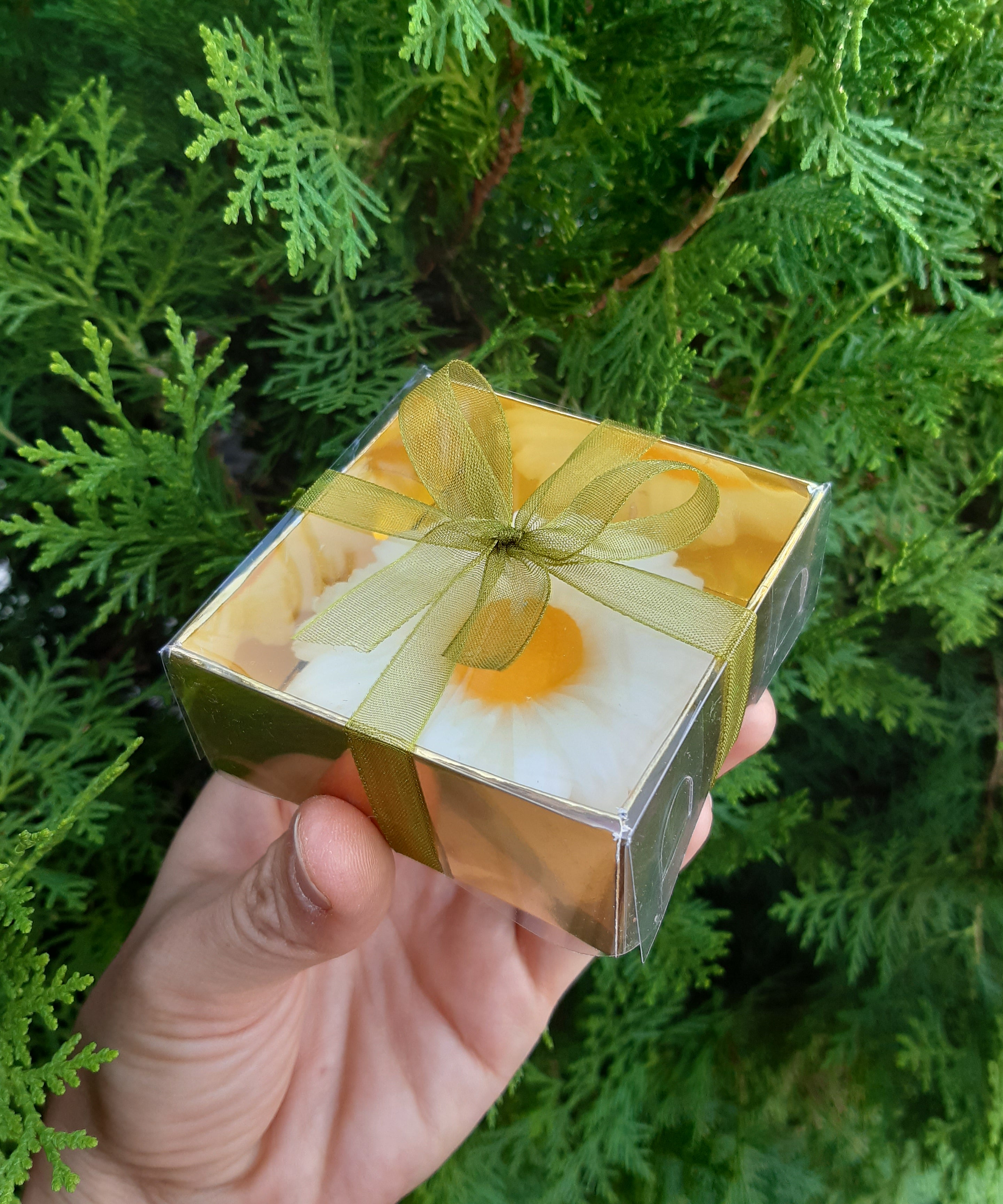 cadeau mariage invité bougie personnalisée,  marguerite bougie remerciement Idée petit cadeau